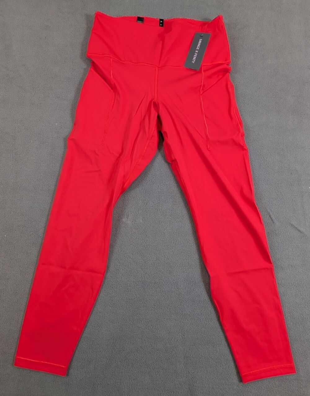 Savage x Fenty Sport Legging High-Waist Medium 8-10 Red Running Hot Pockets